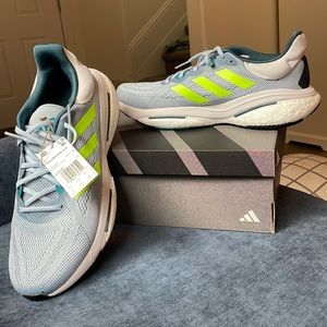 NWT Adidas Solarglide 6 Size 12